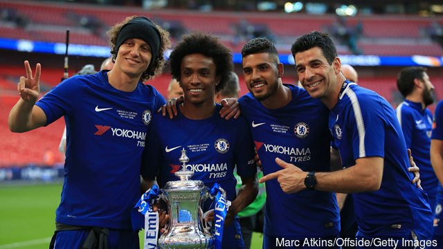 david_luiz_willian_emerson_palmieri_and_a_member_of_coaching_sta_847744.jpg