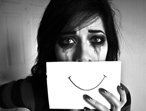 black-amp-white-cry-girl-depressed-emotive-fake-smile-girl-Favim.com-64260.jpg