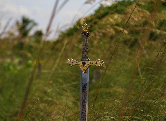 sword-918542_640.jpg