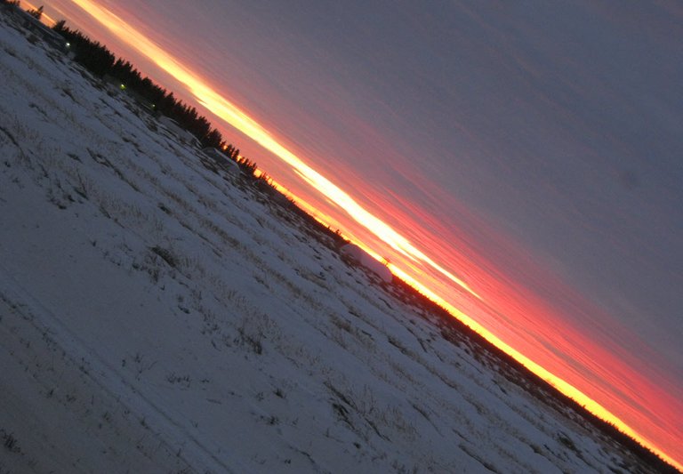 horizontal sunset on horizon br quanset.JPG