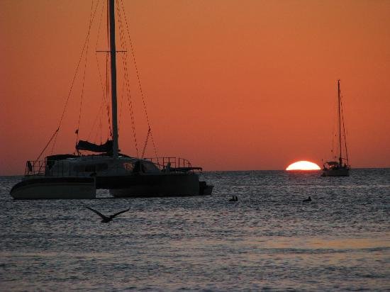 atardecer-los-roques.jpg