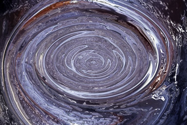 whirlpool-266123_1920.jpg