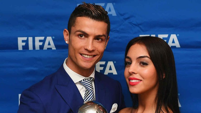 cristiano-ronaldo-cristina-rodriguezpremios-fifa.jpg