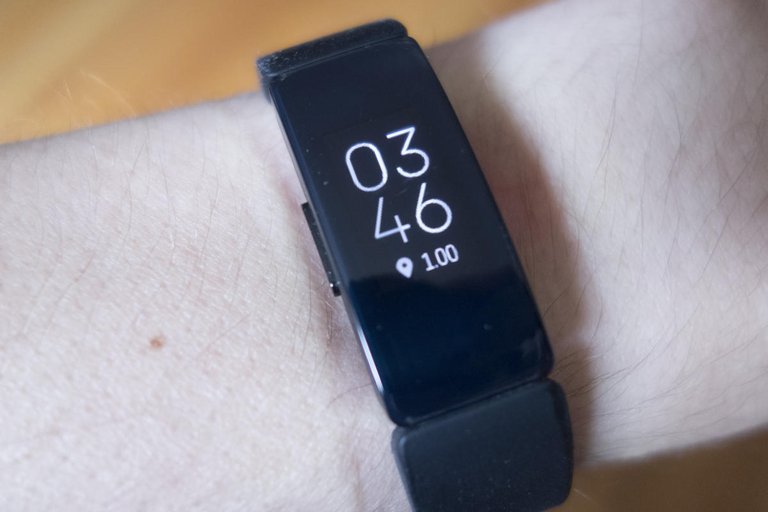 fitbit-inspire-hr-clock-100797239-large.jpg