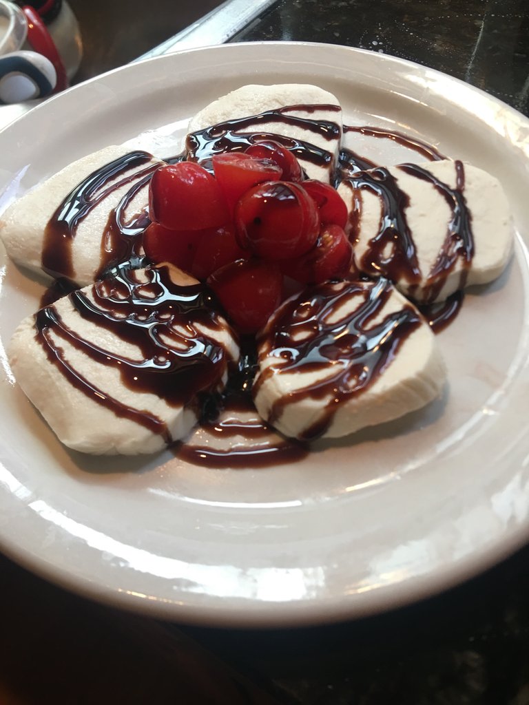 caprese salad.JPG