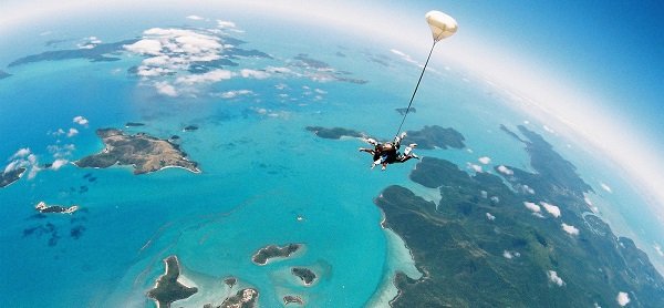 tandem-skydive-airlie-beach-whitsundays-australia-14000-feet.jpg