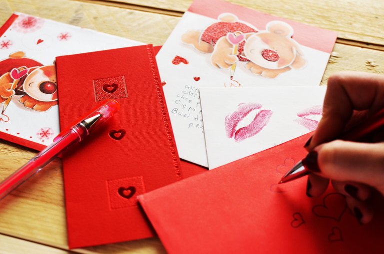 love-writing-gift-letter.jpg