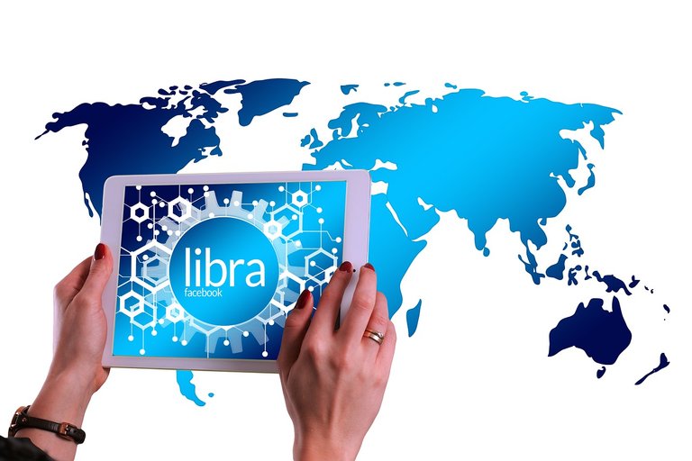 libra-4284010_1280.jpg