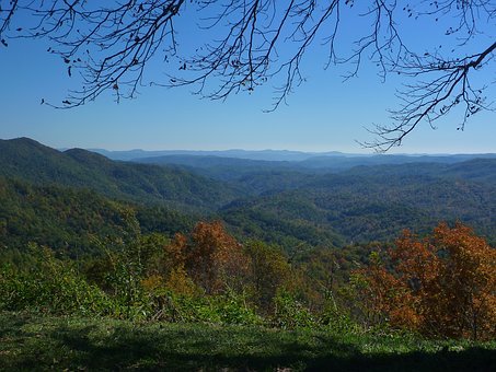 blue-ridge-mountains-2635242__340.jpg