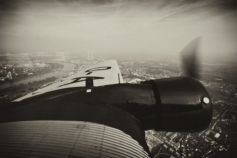 ju-52---in-flight-over-cologne-2_6258109202_o (FILEminimizer).jpg