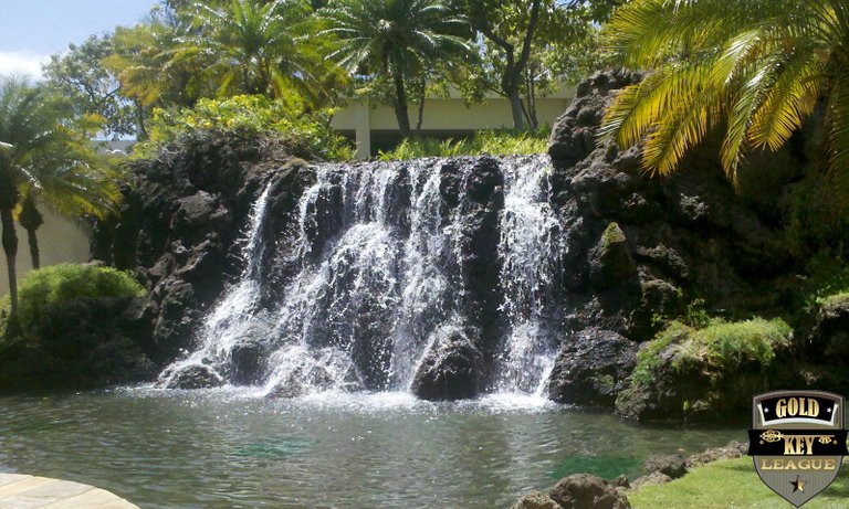 GK_PC_HawaiiWaterfall_ver1_01.jpg