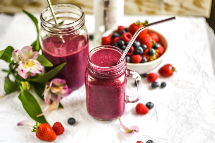 Ginger Berry Maca Smoothie-8.jpg