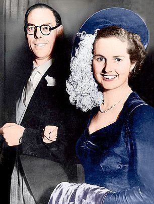 44e02c4709e186a3a1f62ecf9b0c2b8f--margaret-thatcher-celebrity-weddings.jpg