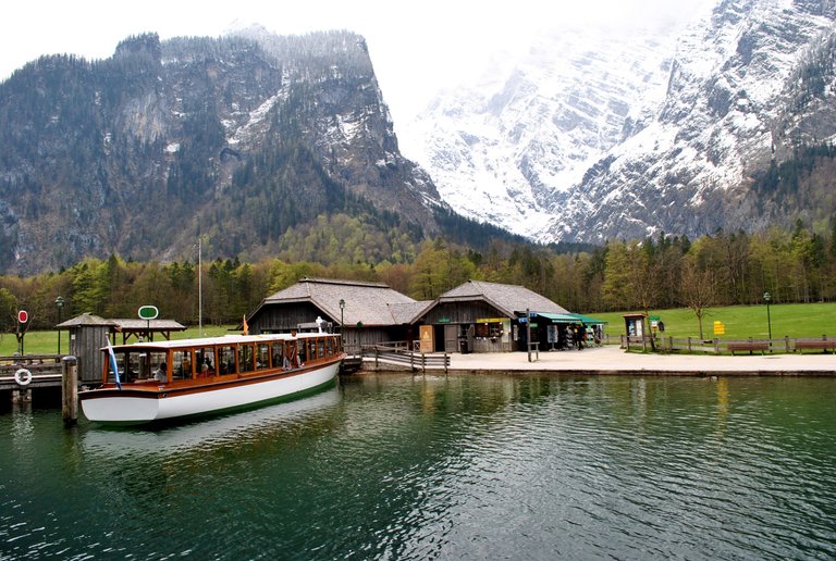 3_of_10_-_Lake_Konigssee_Bavaria,_GERMANY.jpg