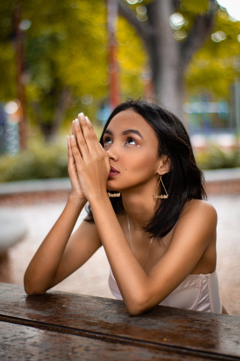 woman-looking-up-the-sky-and-praying-3755813.jpg