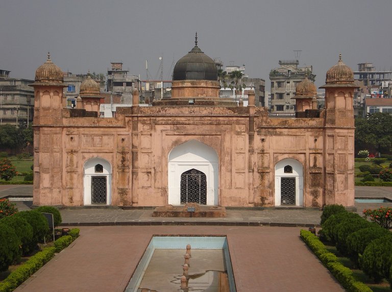 lalbagh-fort-2388240_1280.jpg