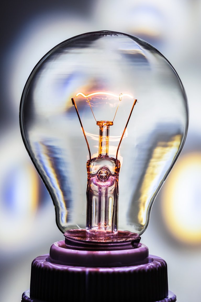 light-bulb-376926_1280.jpg