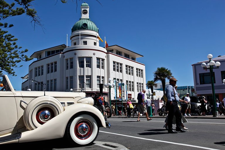 Dome-with-Art-Deco-Car.jpg