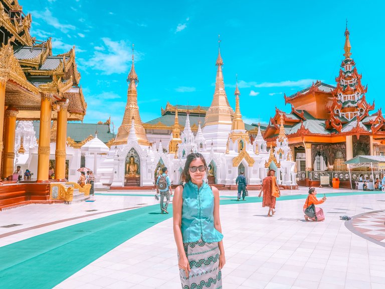 shwedagon pagoda yangon myanmar6.jpg