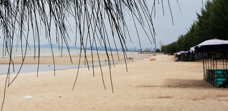 Cha-am beach 2.jpg