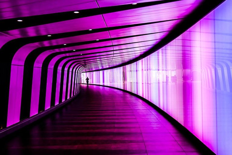 The soul that sees beauty may sometimes walk alone. — във London King's Cross Station..jpg