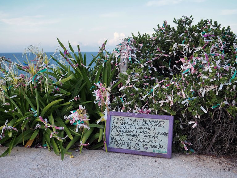 jessicaoutside.com-P8200134-sign-at-punta-sur-isla-mujeres-1200-80.jpg