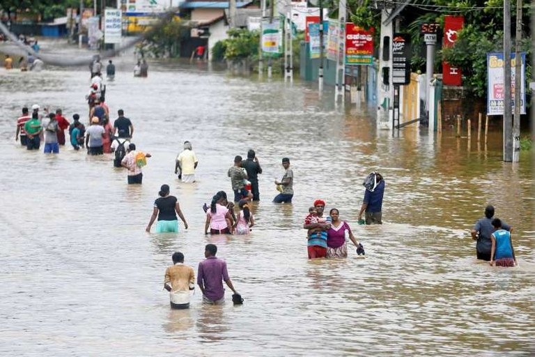 jt-srilanka-floods_reuters.jpg