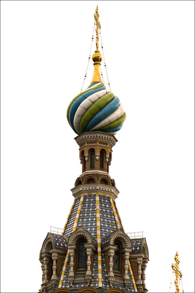 bulbous-spire--the-church-of-our-saviour-on-the-spilled-blood_19311180029_o (FILEminimizer).jpg