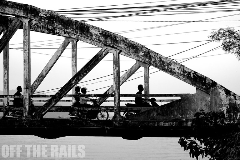 Bridge to Kampot.JPG