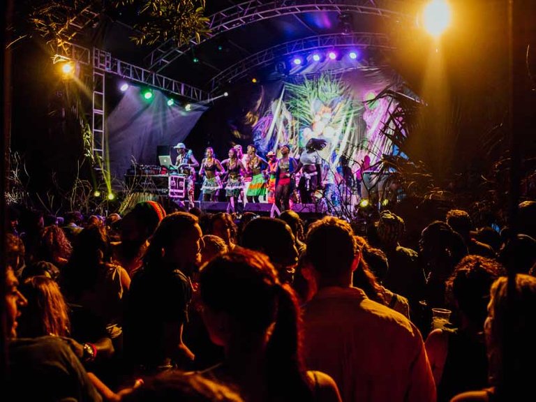 NyegeNyege1.jpg