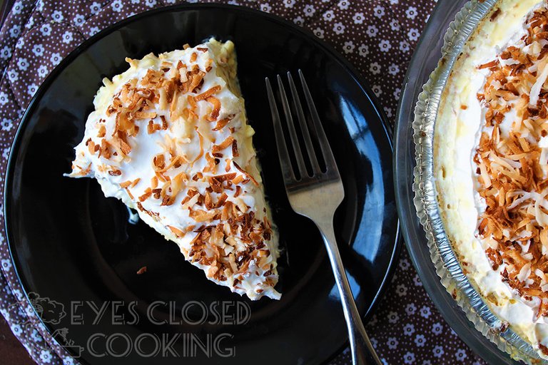 EyesClosedCooking-CoconutCreamPie---07.jpg