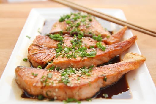 food-salmon-teriyaki-cooking.jpg