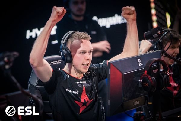 600px-Gla1ve_at_IEM_Katowice_Major_2019.jpg