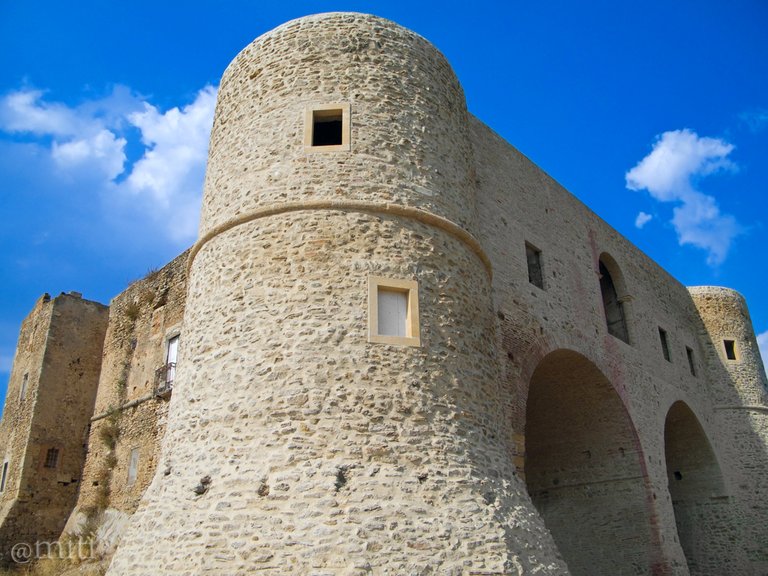 castello bernalda.jpg