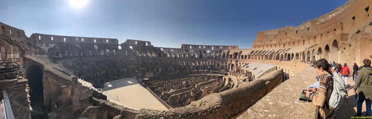 colosseum pano.jpg