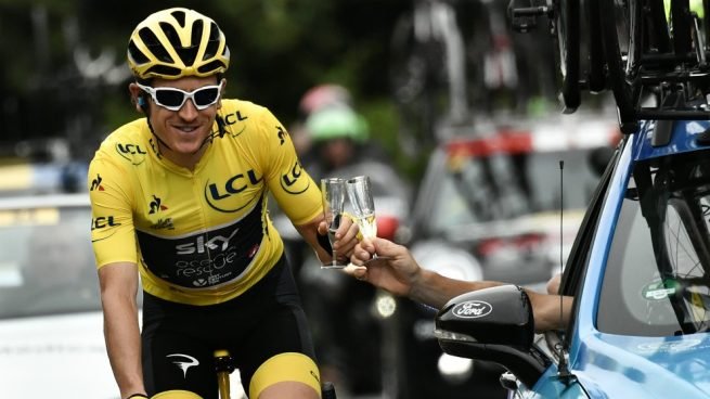 geraint-thomas-brinda-por-su-triunfo-en-el-tour-de-francia.-afp-655x368.jpg