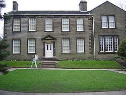 250px-Bronte_Parsonage_Museum.JPG