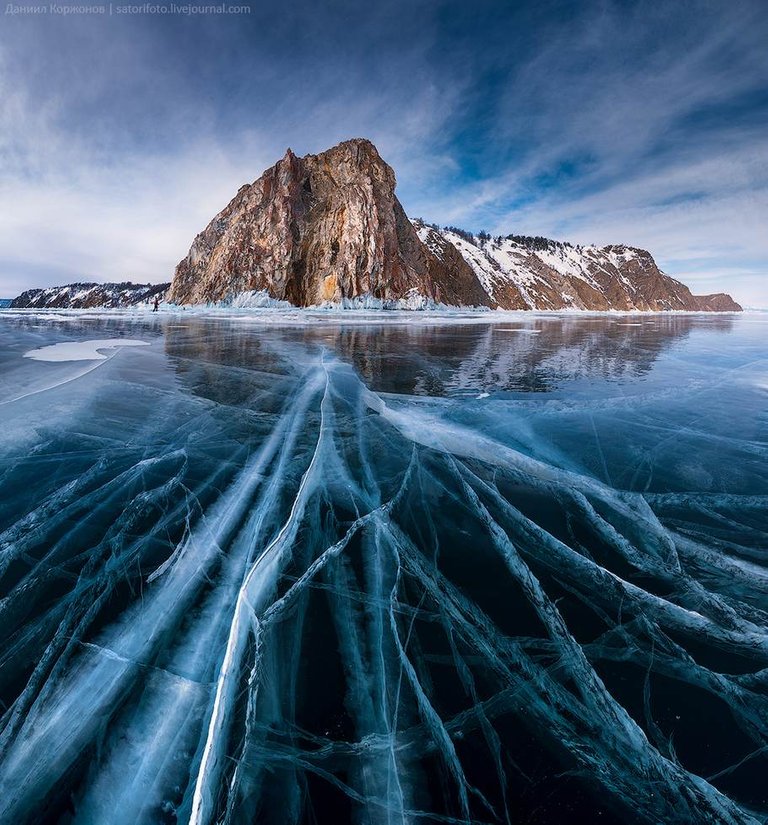 lake-baikal-russia-ice.jpg