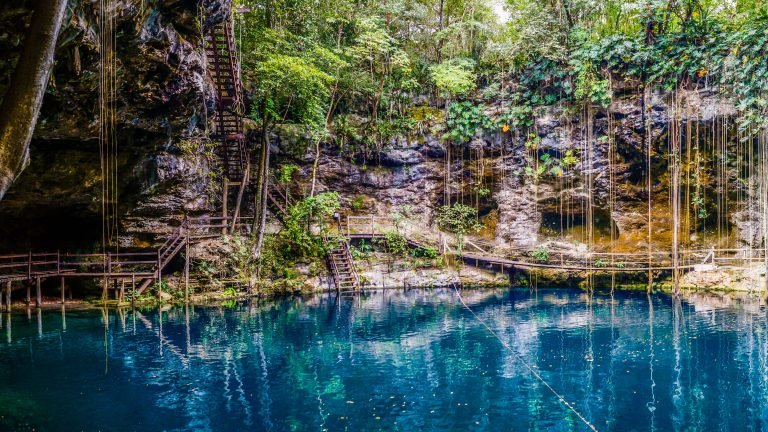 TOP_10_plus_beaux_cenotes-768x432.jpg