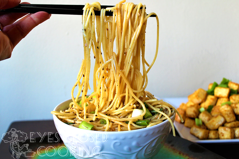 EyesClosedCooking-ToastedSesameNoodles---04.png