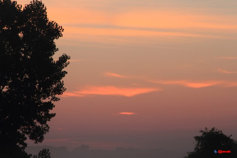 sunrise dawn clouds colorful SR0054.JPG