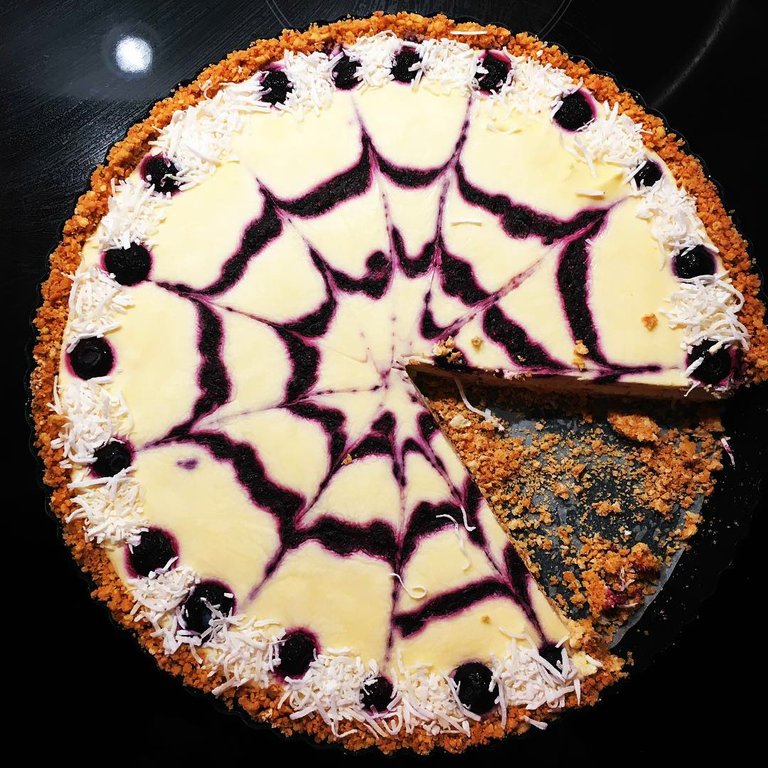 cheesecake-blueberry-anabell-hilarski.jpg