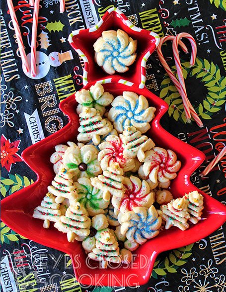 EyesClosedCooking-EgyptianHolidayButterCookies---06.jpg