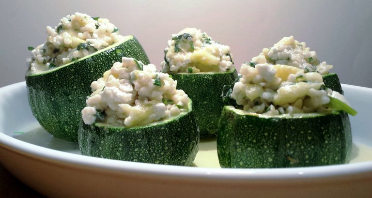 Round Zucchini stuffed with Trachana + Feta (Large).jpg