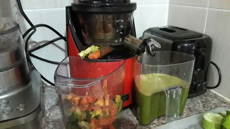 Green and Orange Juice Recipe!