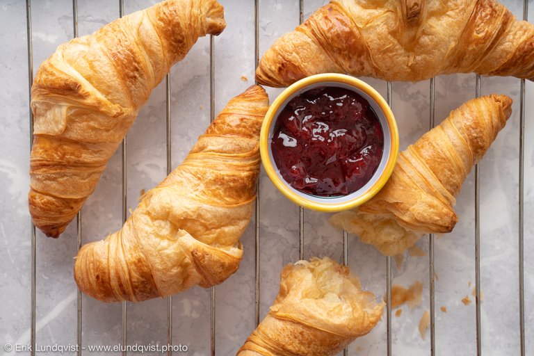 croissants-1.jpg