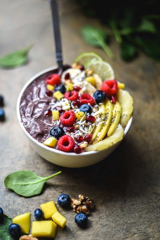 Acai Mango Detox Smoothie Bowls (4).jpg