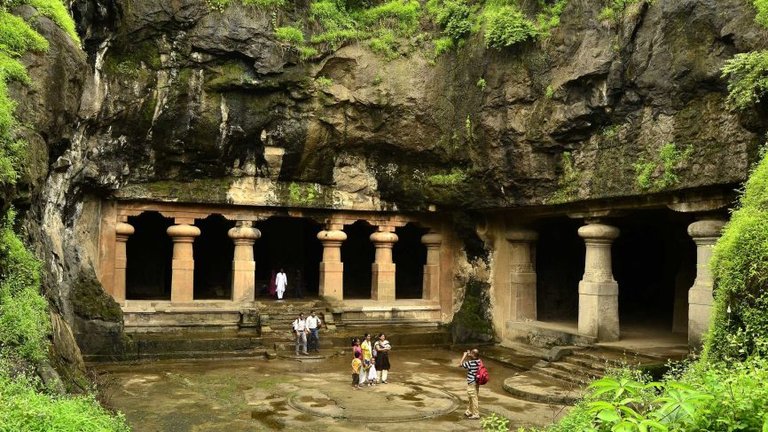 elephanta-caves.jpg