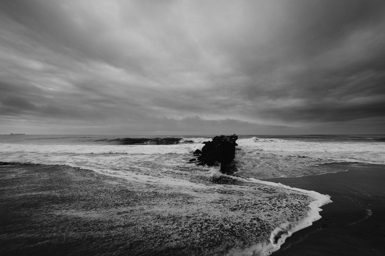 sea-black-and-white-weather-ocean1.jpg