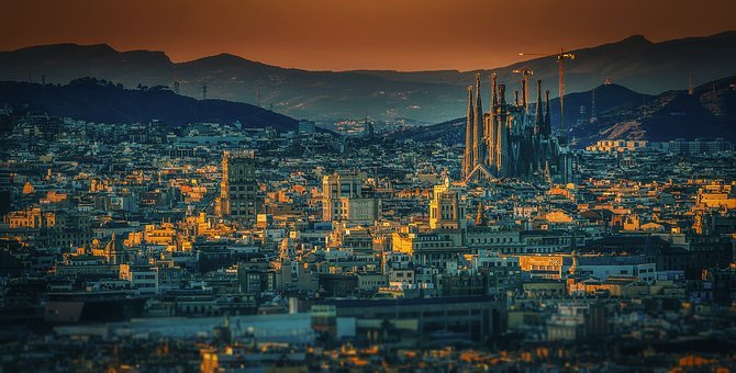 barcelona-3226639__340 (1).jpg